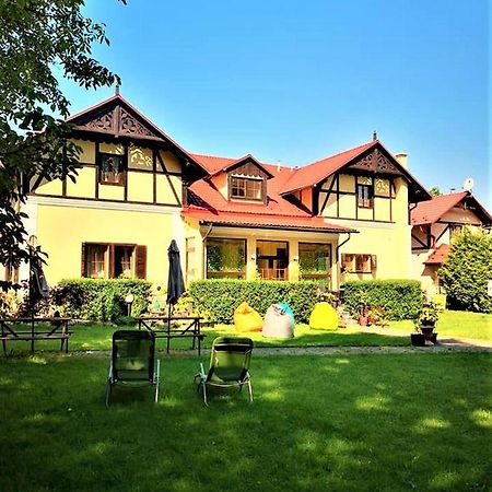 Penzión Pod orechom Turčianske Teplice Exterior foto