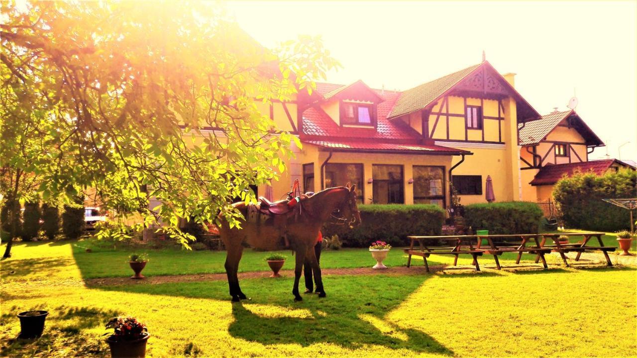Penzión Pod orechom Turčianske Teplice Exterior foto