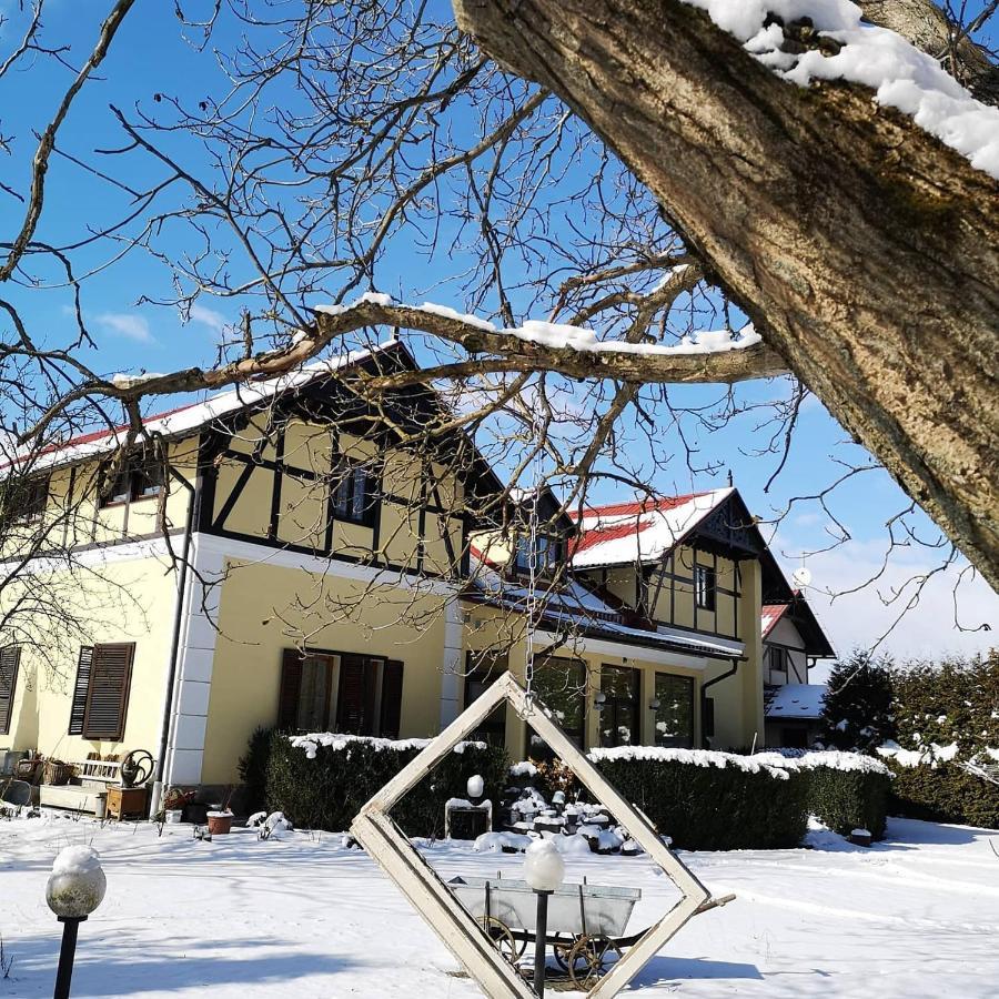 Penzión Pod orechom Turčianske Teplice Exterior foto