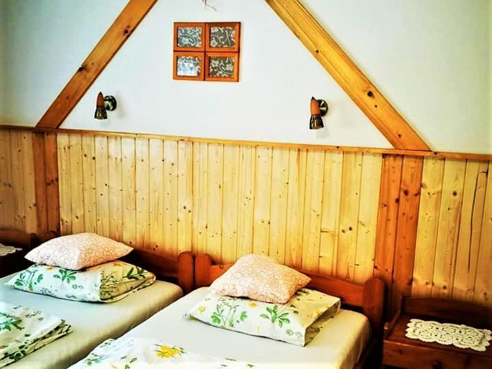 Penzión Pod orechom Turčianske Teplice Exterior foto